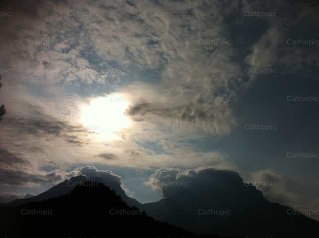 Maulap na langit - Mga Catholic stock image