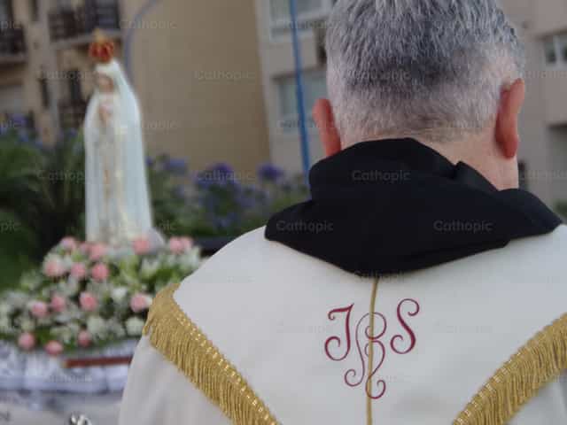 Procesión de la Virgen de Fátima - Banco de imágenes católicas