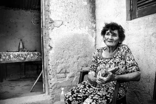 Mision Rural Abuela - Banco de imágenes católicas