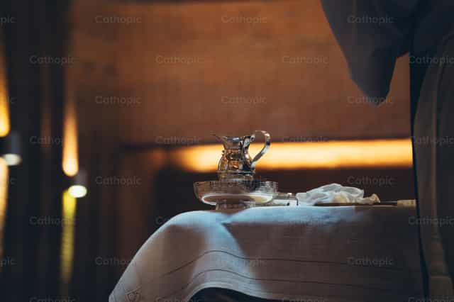 Jarra com água - Imagens católicas de stock - Foto de Cathopic