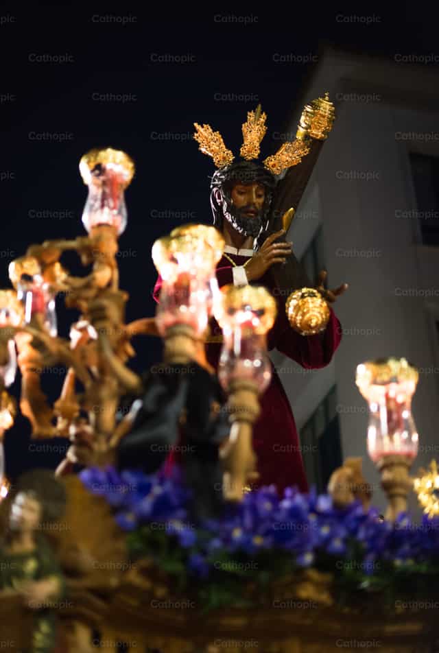Christus der Gesundheit im Prozessionszug - Katholische Stockfotos