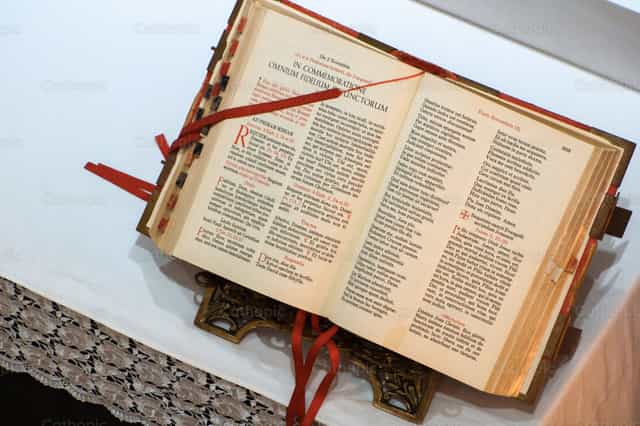 Misal - Banco de imágenes católicas - Fotografía por roberta_vilioni