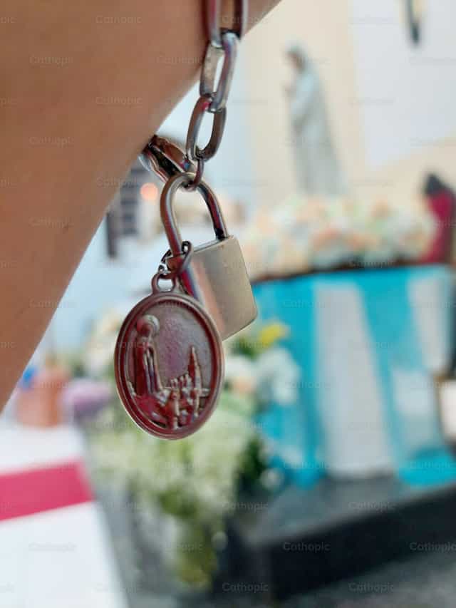 Consagracion a nuestra Señora de Fatima - Banco de imágenes católicas - Fotografía por Raquel de Maria