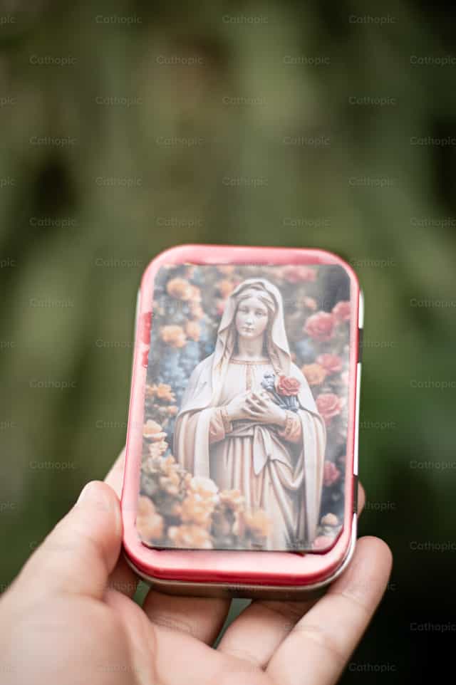Caja de Oracion - Banco de imágenes católicas - Fotografía por Carolina BR