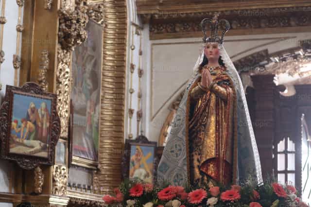 Virgen de Ocotlan - Banco de imágenes católicas - Fotografía por Carlos Perez