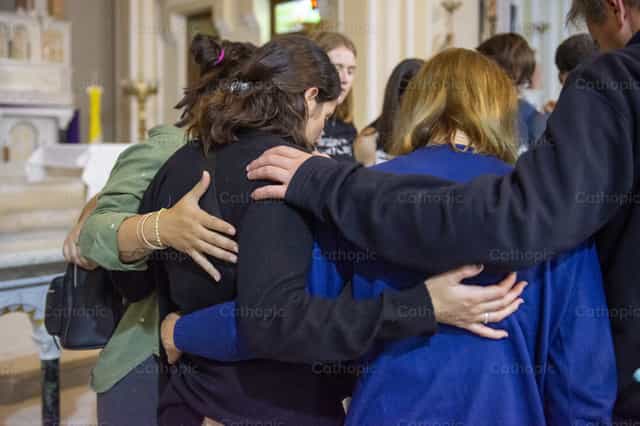 Oración - Banco de imágenes católicas - Fotografía por Titi Maciel Pérez