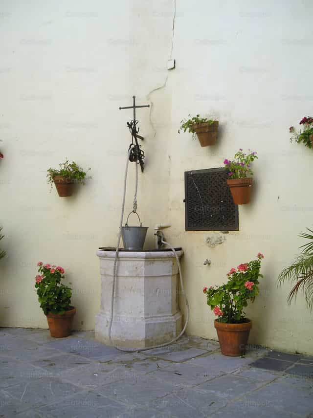 Fuente de agua - Banco de imágenes católicas - Fotografía por psbr2
