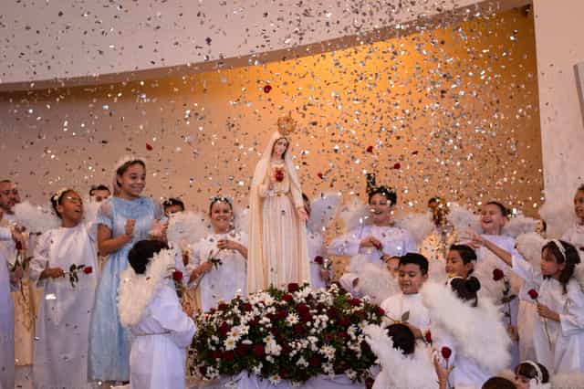 Coronación de la Virgen - Banco de imágenes católicas