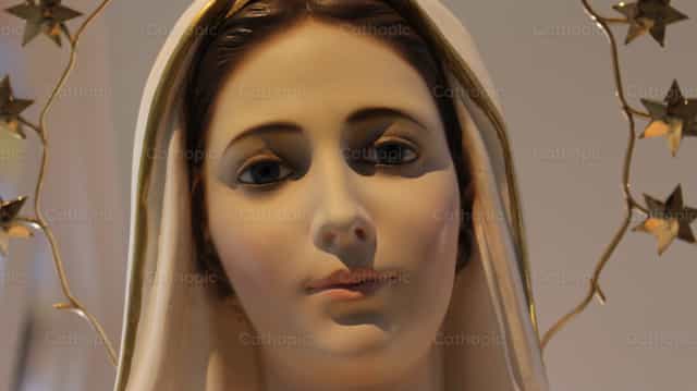 Primer plano de María de Medjugorje - Banco de imágenes católicas