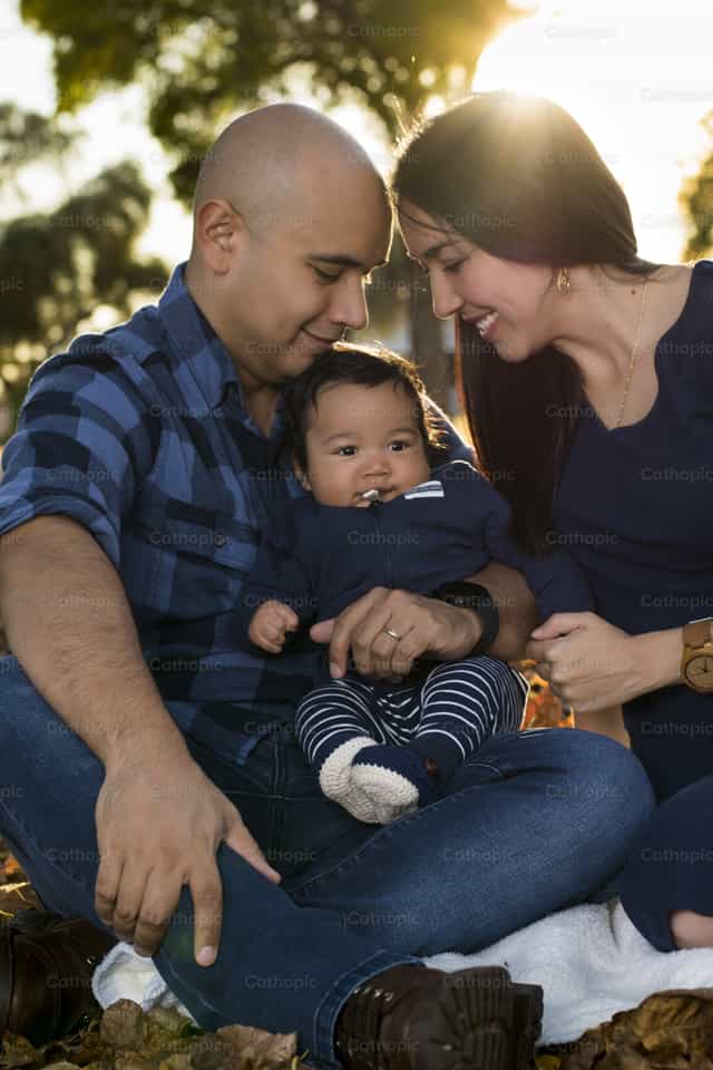 Family - Catholic stock images - Photo by Yuvitzia Cota-garcia