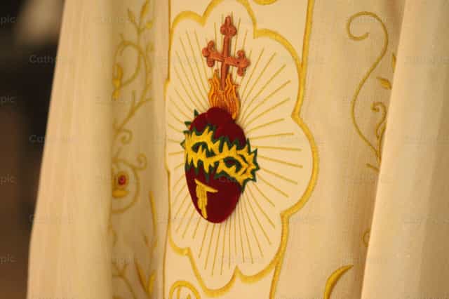 Ang Banal na Puso ni Hesus sa tunika - Mga Catholic stock image - Larawan ni Thácio Leite