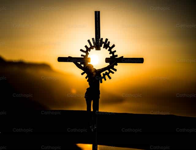 Cruz y Atardecer - Banco de imágenes católicas