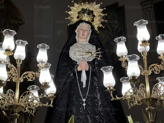 Virgen de la Soledad - Banco de imágenes católicas