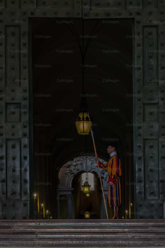Guardia Suiza Pontificia - Banco de imágenes católicas