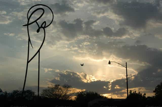 El cielo y la Virgen - Banco de imágenes católicas - Fotografía por mhalun89