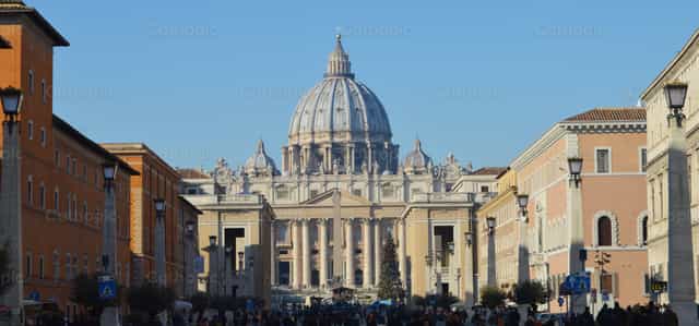 Basilica en el Vaticano - Banco de imágenes católicas - Fotografía por Dhcatólico