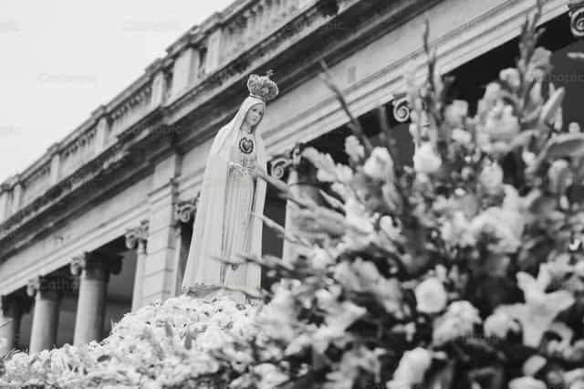 Virgen de Fatima - Banco de imágenes católicas