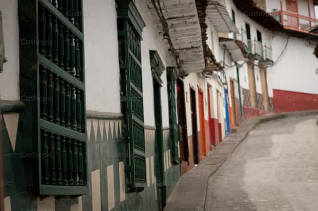 Windows - Catholic stock images - Photo by Carolina BR