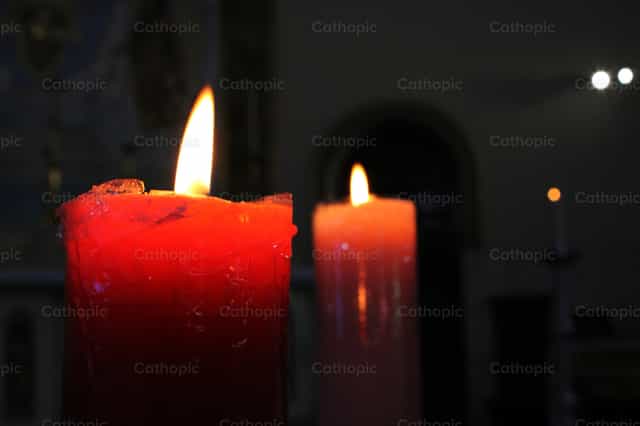 Candele di Avvento - Immagini stock cattoliche