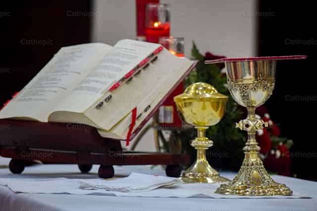 O Pai Recebe - Imagens católicas de stock - Foto de Nayarb Photography