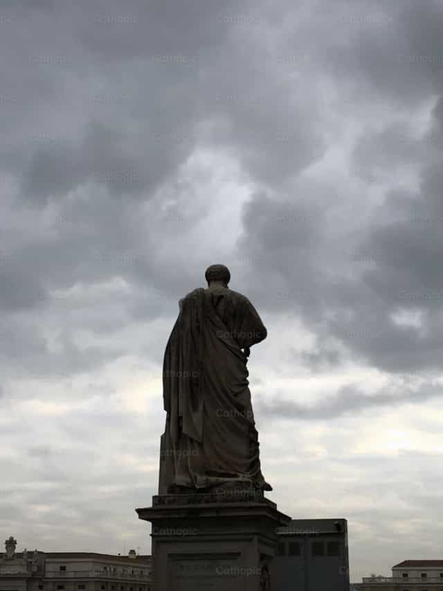 Sculpture in St. Peter's Square - Catholic stock images