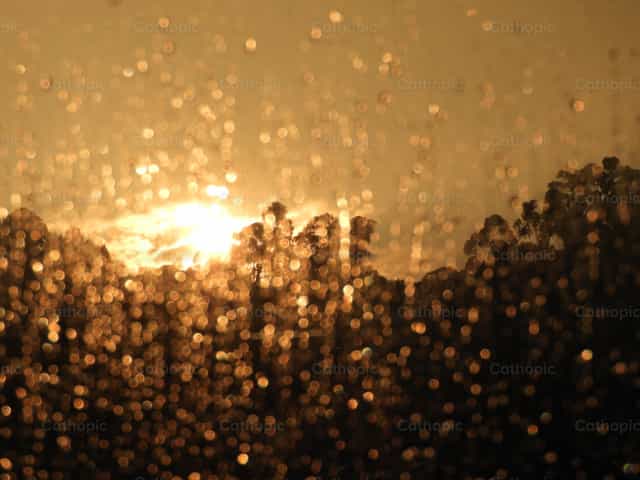 Window landscape with raindrops - Catholic stock images - Photo by Sandra Otalora