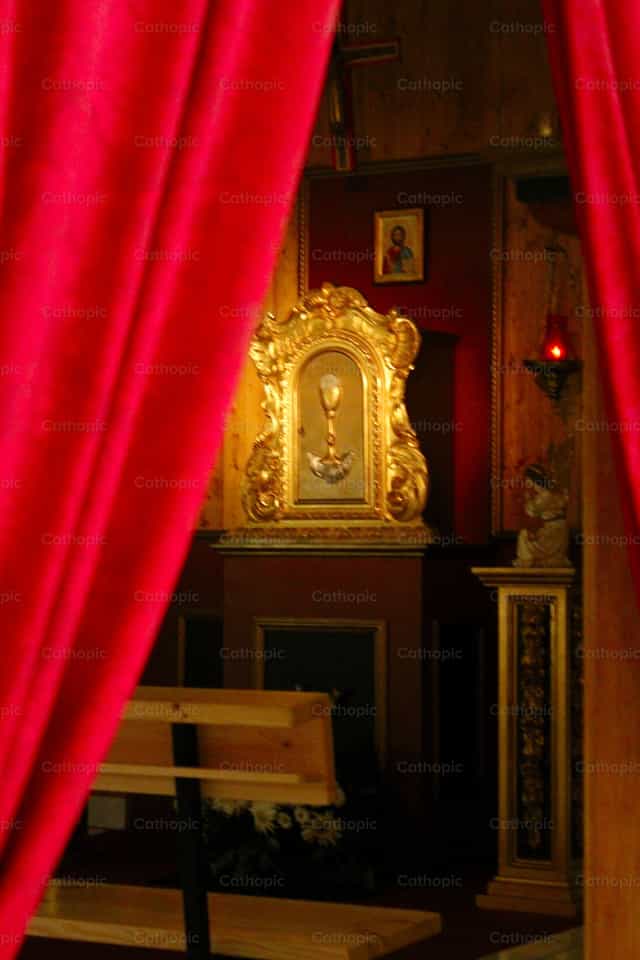 Tabernacle, monstrance of Christ - Catholic stock images
