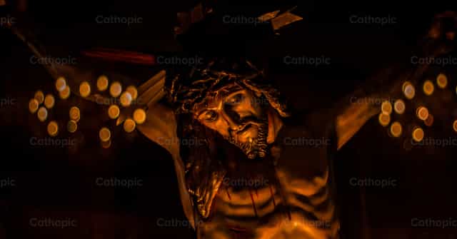 Crucified Jesus - Catholic stock images - Photo by Keylor Soto