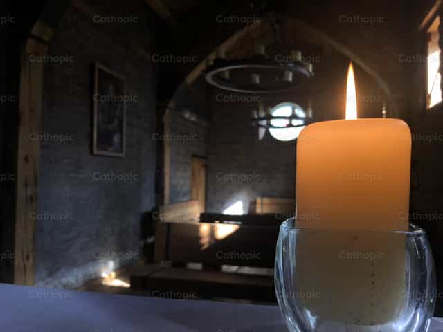 Licht der Hoffnung - Katholische Stockfotos