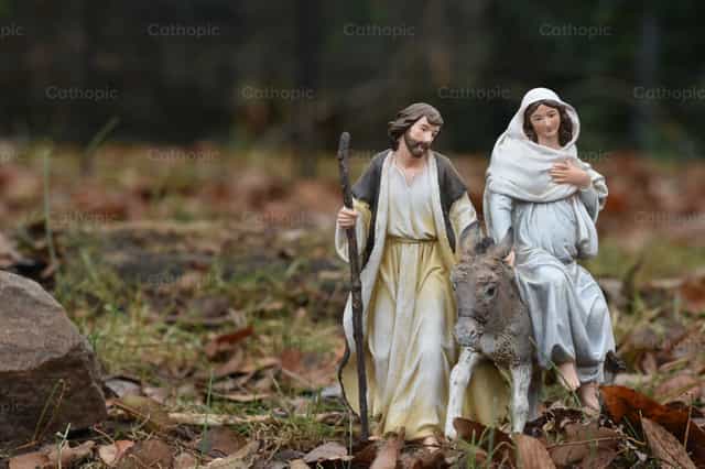 The Road to Bethlehem - Catholic stock images - Photo by Susana Saldivar