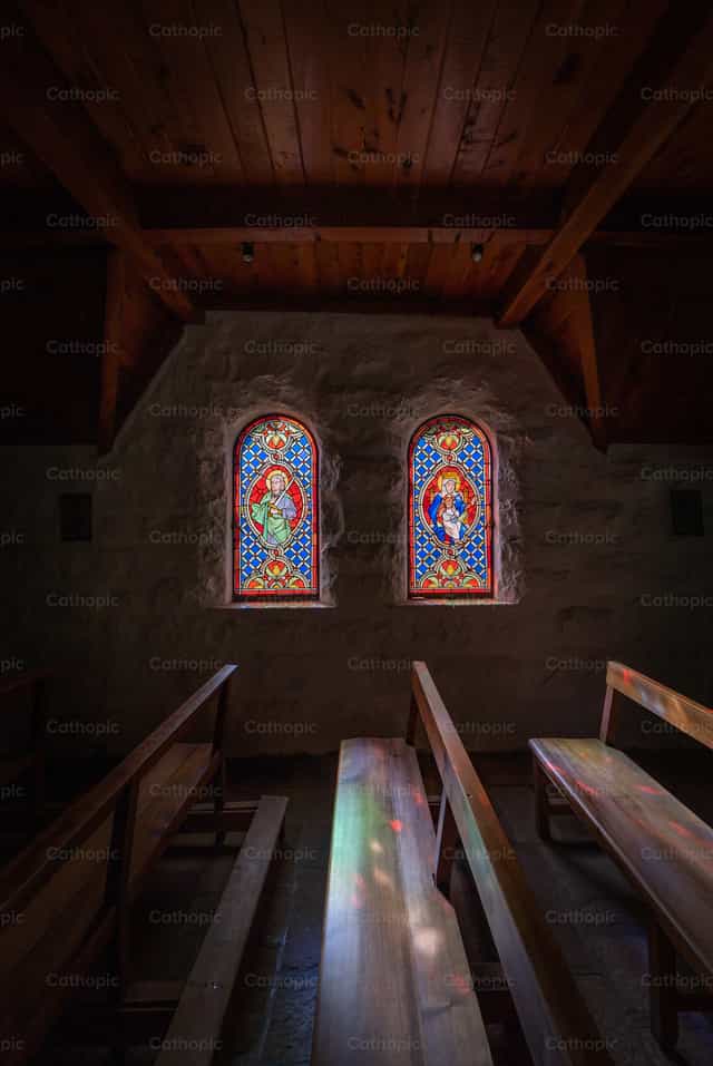 Arte en la capilla - Banco de imágenes católicas