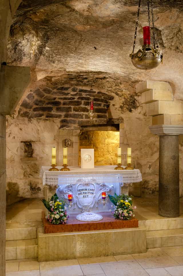 Grotte de l’Incarnation - Images catholiques de stock