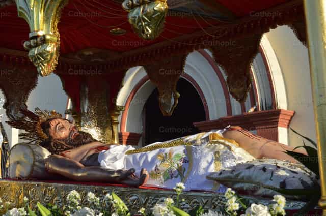 Der Leib Christi vom Kreuz abgenommen - Katholische Stockfotos
