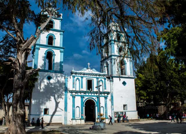 Templo de Hueycantenango, Guerrero - Banco de imágenes católicas