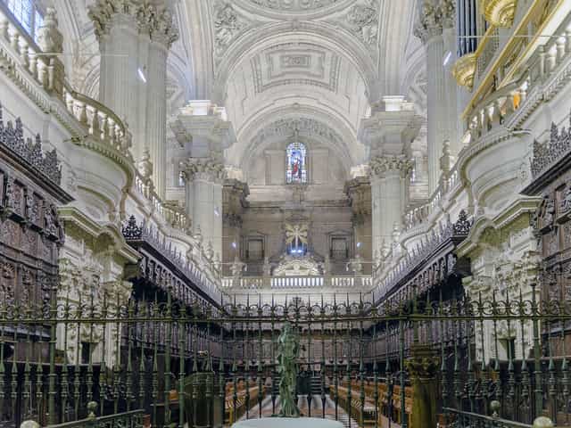Nave central - Banco de imágenes católicas