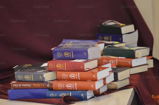 Parole de Dieu - Images catholiques de stock - Photo de Rita Laura Miño