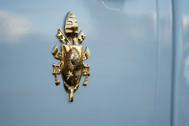 Escudo del Papa - Banco de imágenes católicas