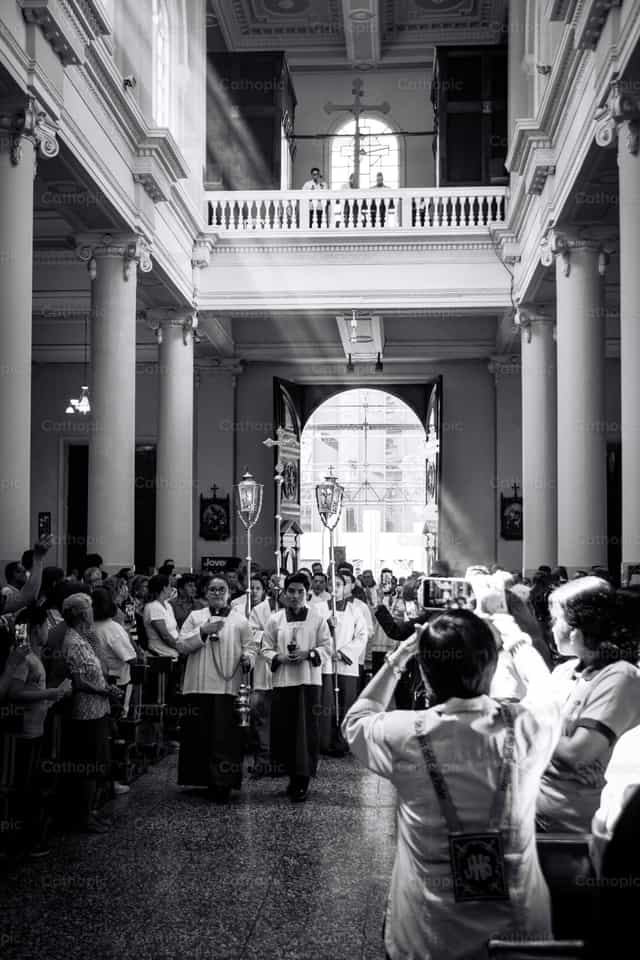 Procesión de entrada - Banco de imágenes católicas - Fotografía por Gabriel Manjarres