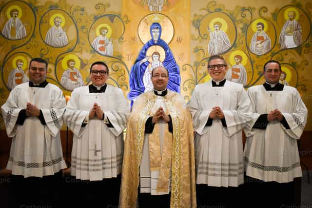 Vocation sacerdotale - Images catholiques de stock