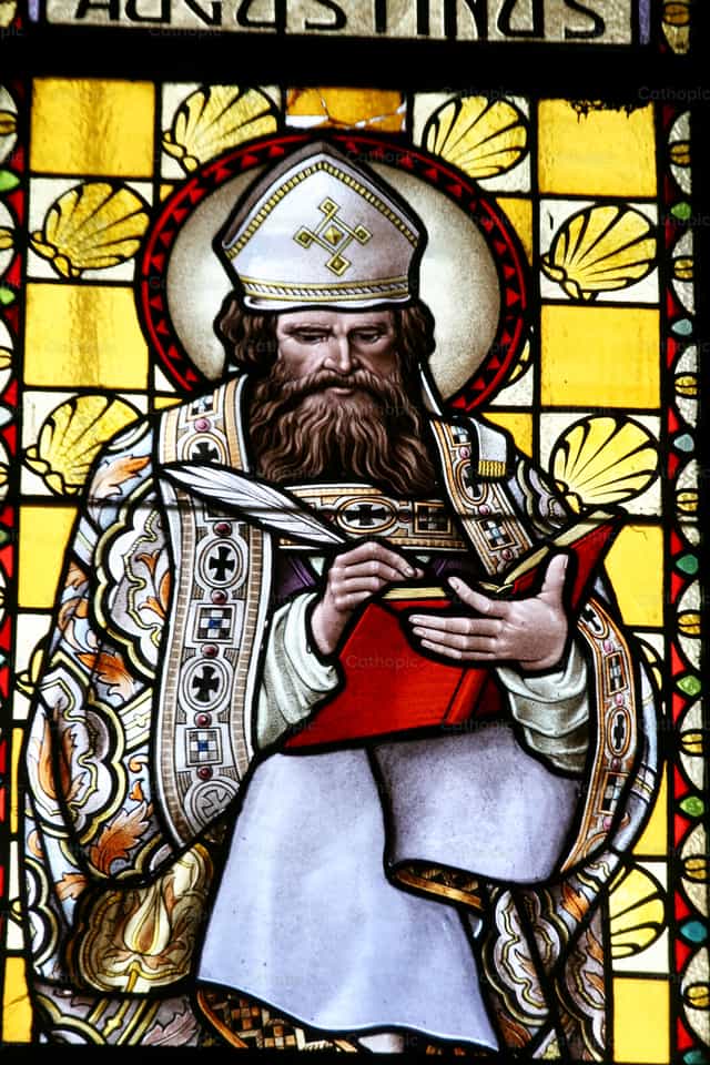 Janela de vitral com Santo Agostinho - Imagens católicas de stock - Foto de Cristina Grigore