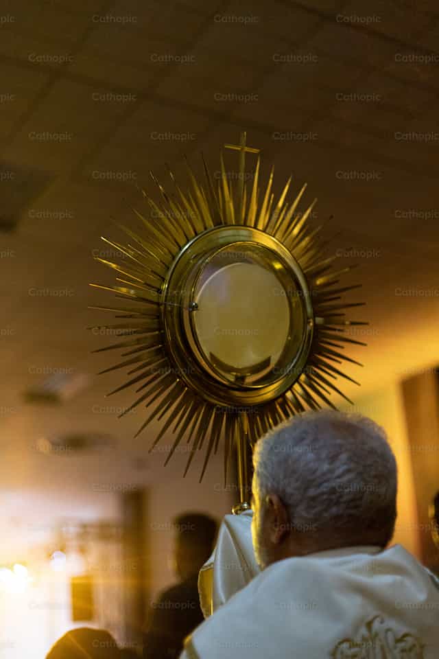 Jesus Eucaristia - Banco de imágenes católicas