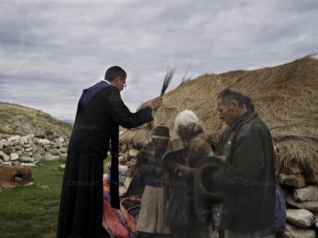 Misiones en los Andes Peru - Banco de imágenes católicas