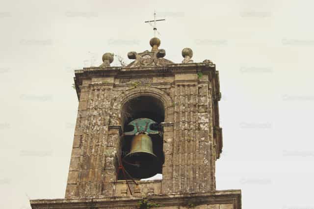 Campanario - Banco de imágenes católicas