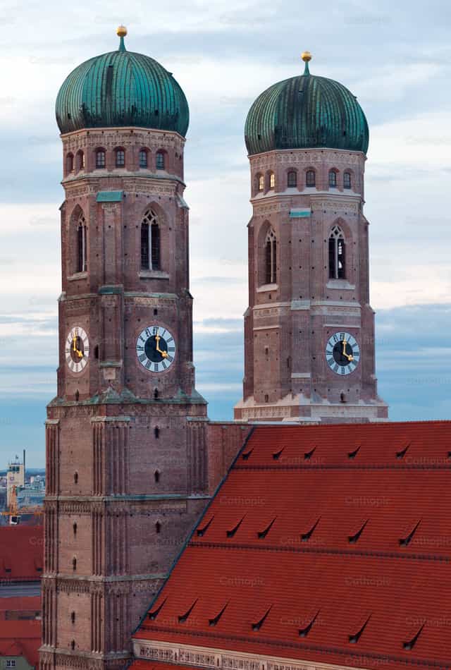 Iglesia de Nuestra Señora (Frauenkirche) de Múnich. - Banco de imágenes católicas - Fotografía por Antonio Gravante
