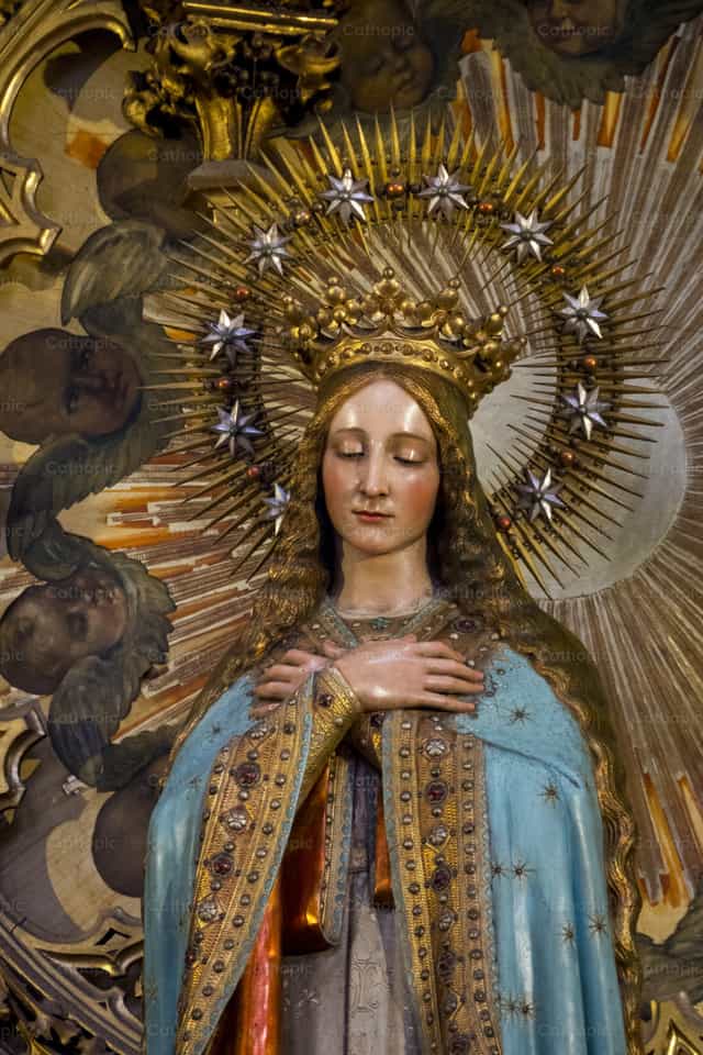 Koronahang Birheng Maria - Mga Catholic stock image - Larawan ni Joan Sutter