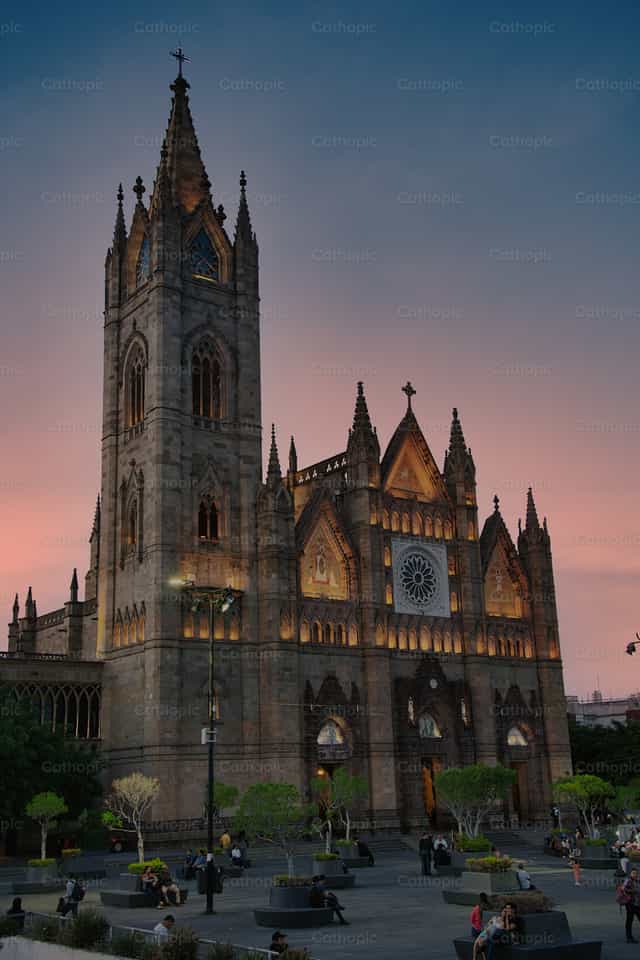 Templo Expiatório de Guadalajara - Imagens católicas de stock