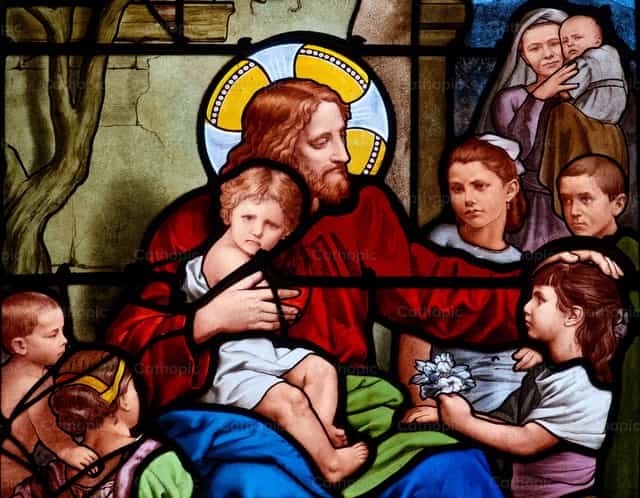 As crianças querem se aproximar de Jesus, que as acolhe - Imagens católicas de stock - Foto de Joan Sutter