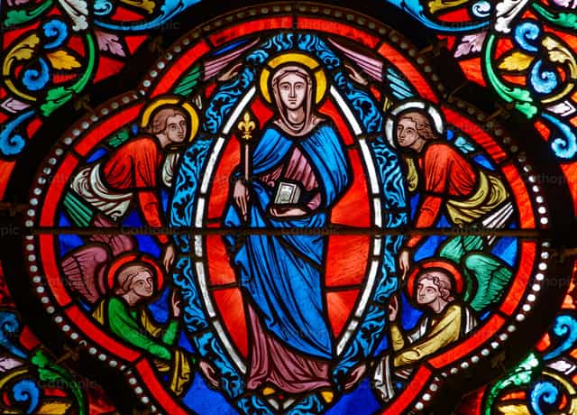 Virgem Maria com anjos no céu - Imagens católicas de stock - Foto de Joan Sutter