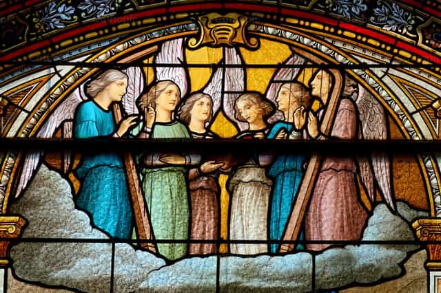 A choir of angels singing - Catholic stock images - Photo by Joan Sutter