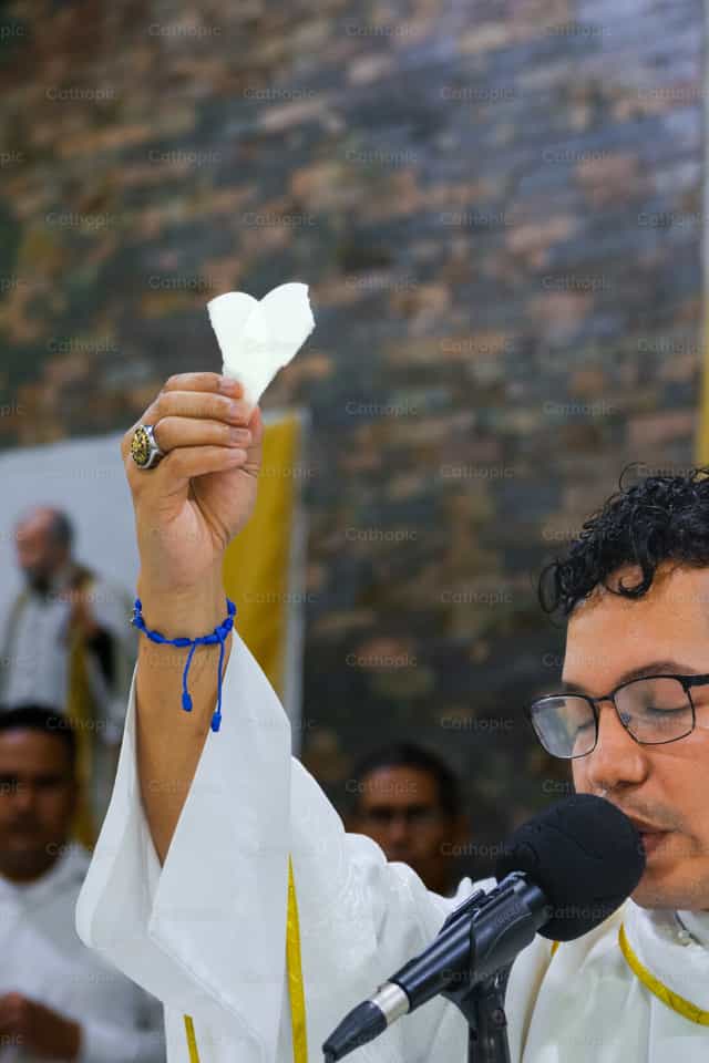 Cuerpo del Señor, corazón de mi vida - Banco de imágenes católicas - Fotografía por Miguel White